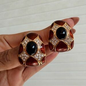 Vintage Ciner Black Cabochon Clip-On Earrings